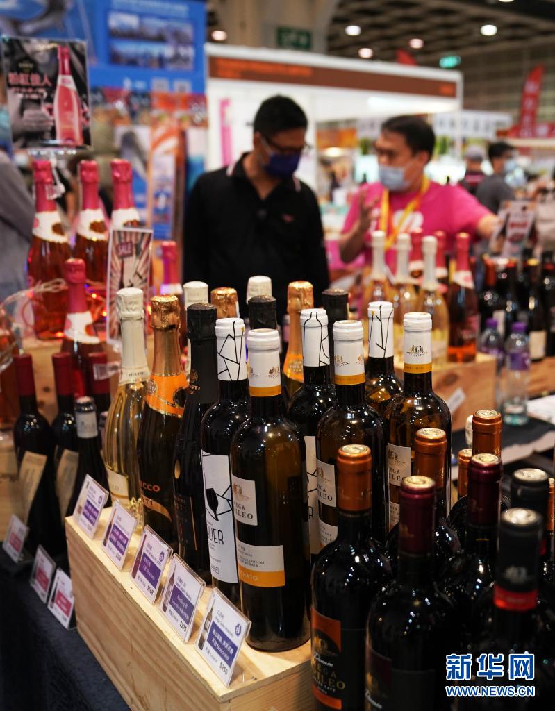 ����ۻ�չ���ľ��еġ���ʮ�˽���۴�����ʳ�ڡ�������Ĳ�չ��̯λ��4��5���㣩���»������ ��� ��