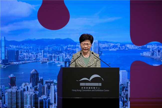 ����ر�����������������֣�¶��´ǡ�ͼƬ��Դ�����Ļ���