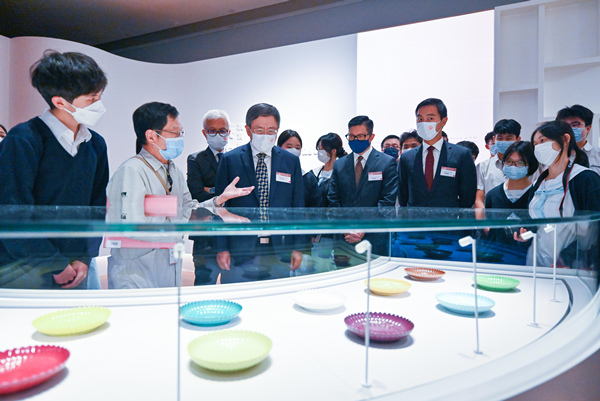 ���������������˾��˾��׿��������ѧ��һͬ�ι�չ�ݡ������������Ŵ���ͼ