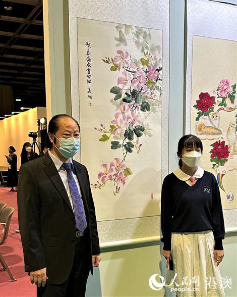 �滭��ѧ��ھ����������ʦ����Ʒǰ��Ӱ������������� ��Ȼ��