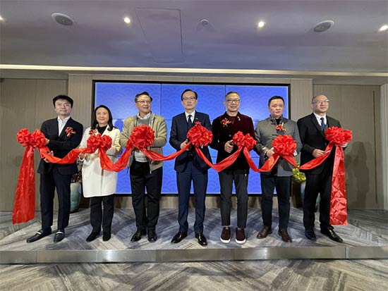 ��������䡤��ɫ�Ļ�չ���ڸۿ�Ļ���ֳ��α�Ϊ��Ļʽ���ʡ����췽��ͼ