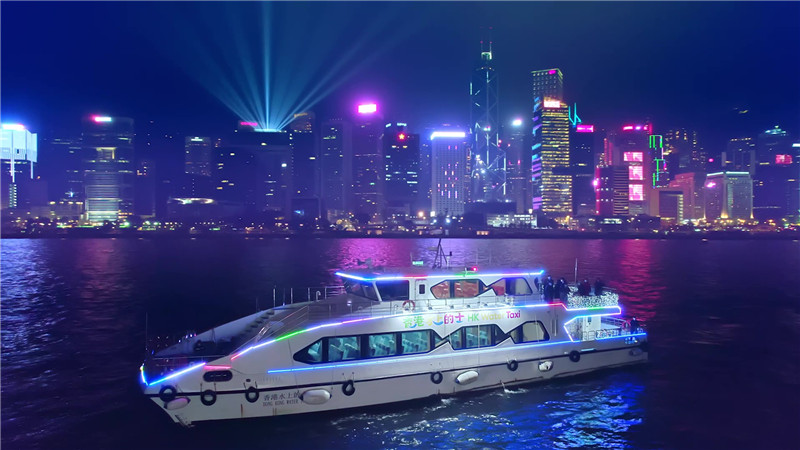 �˴���ˮ�ϵ�ʿ���Ĳ�ͬ���ߣ��˿���;�������͵�ά��������Ѥ�����¡��齭����ͼ