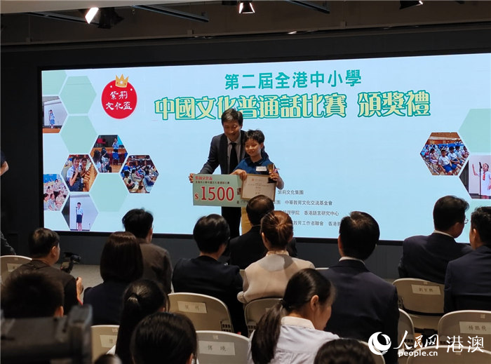 �ֳ��α�Ϊ��ͬѧ�䷢��״�ͽ�Ʒ������������ ��ѧ֪��