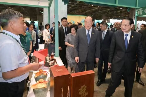 ͼΪ��һ�ϲι��㽭���ֺţ����ţ���Ʒչ�������������������žֹ�ͼ��