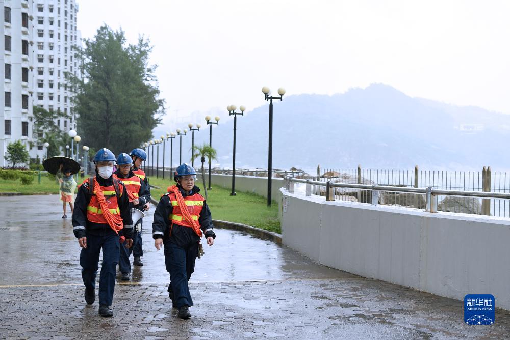 9��1�գ�����񰲶Ӷ�Ա���ӻ�ߗ����Ѳ�ߡ��»������ ���� ��