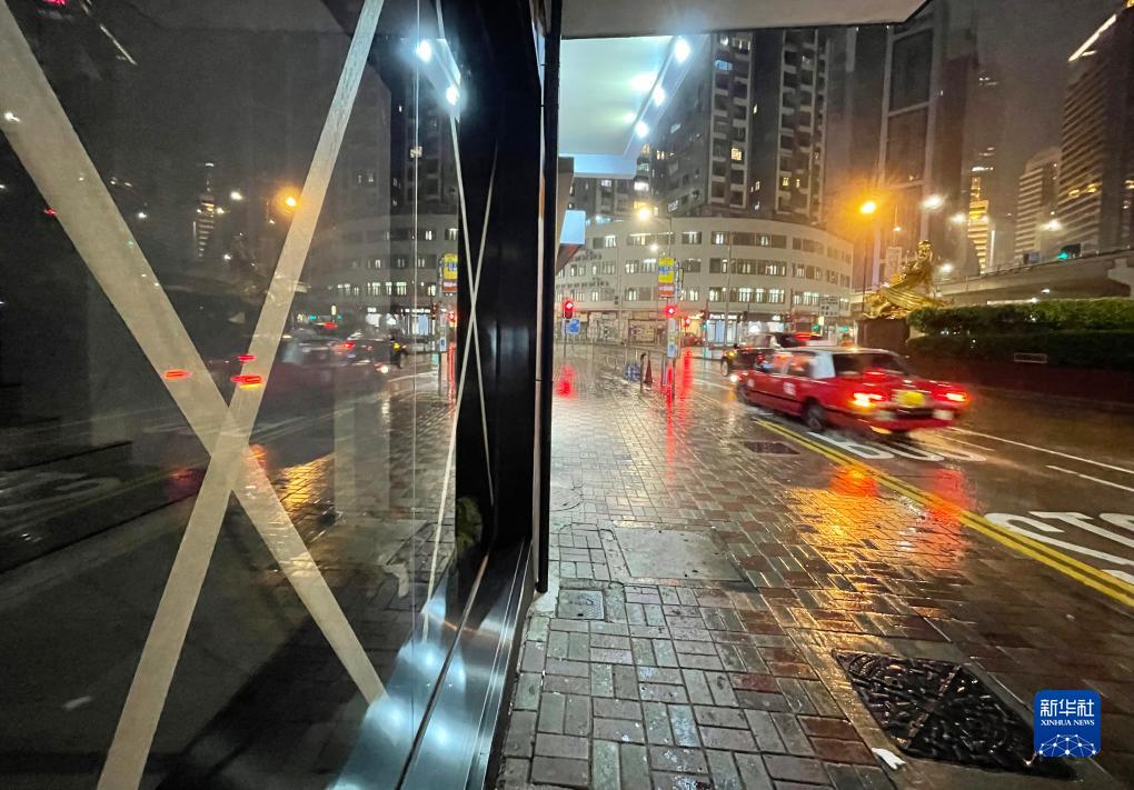 9��1�գ�����۽�ͷ���̼��ý���ճ���������Է�ǿ�紵�ơ��»������ ��� ��