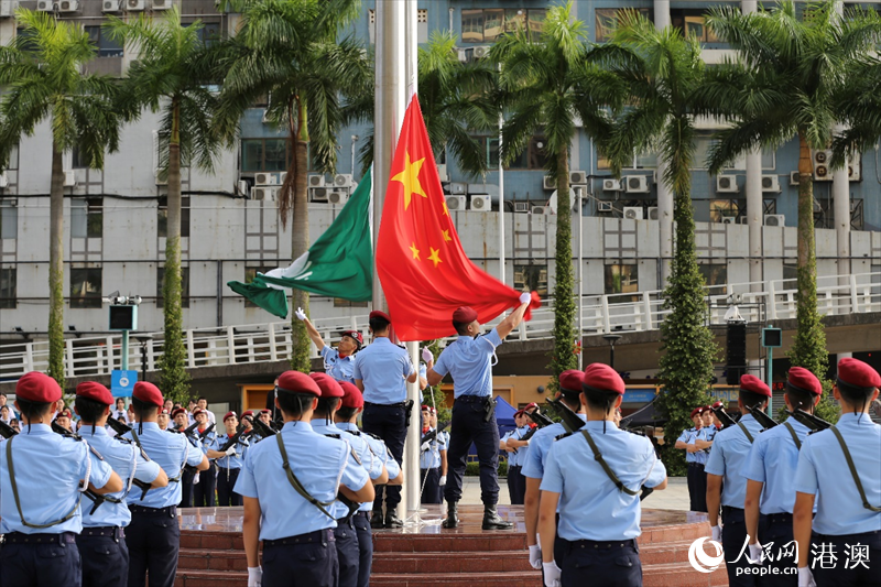 ͼΪ�������������ڽ������㳡������������ʽ������������ �Ƽ���