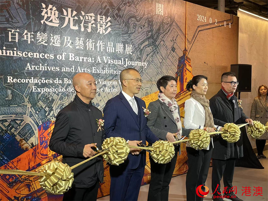 ͼΪ��������� �ݹ⸡Ӱ�������Ǩ��������Ʒ��չ��Ļ�ֳ������������߸���÷�㣩