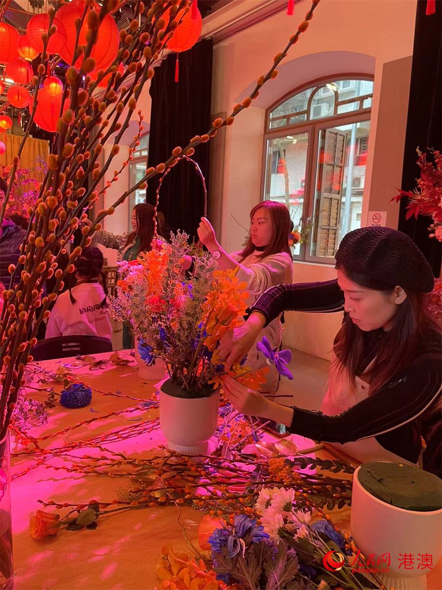 ͼΪ�����������´��������չ�����������ϲ��ҷ��Ľ��շ�Χ�����������߸���÷�㣩