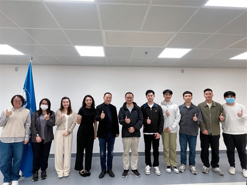 ��ά�أ����壩�������أ�������������־Ը�ߺ�Ӱ�����������귢չ�������Ĺ�ͼ��