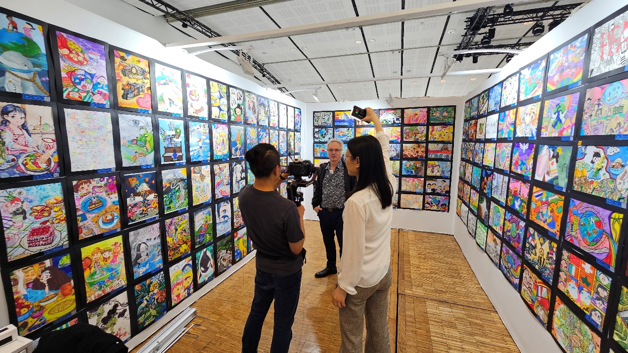 ͼΪ���Ŷ�ͯ���ڷ���¬��������ݲ�չ�ֳ�����������չ��Э�ṩͼ