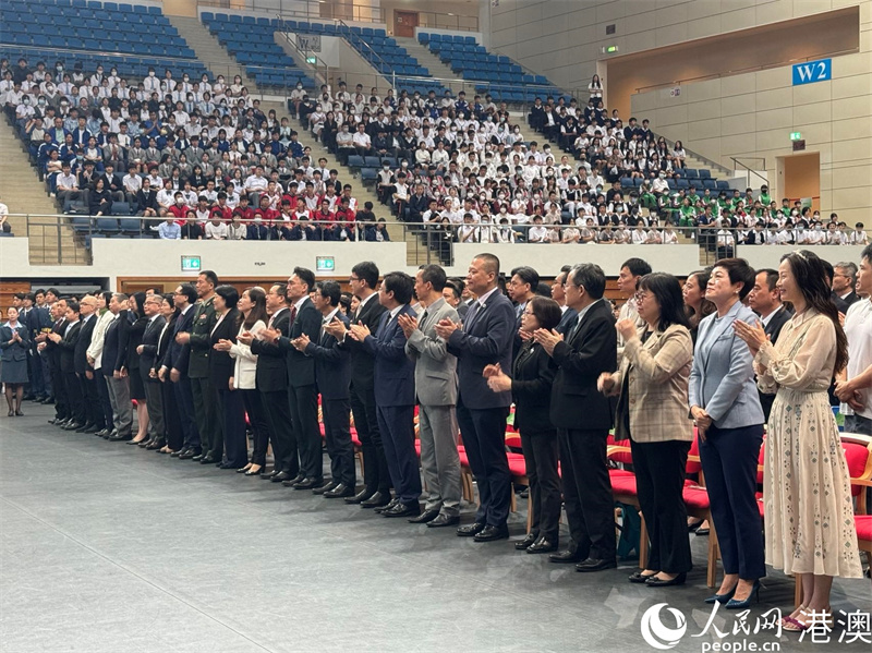 �������������������졢�⽻����פ�Ĳ��ӡ�ѧ����йؼα���ϯ������ʽ�������� ���߸���÷��