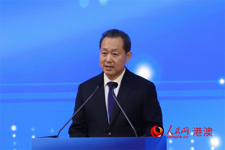 פ�۹��Ұ�ȫ�����𳤶���γ�´ǡ������� ������ ��