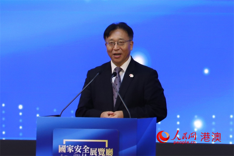 �⽻��פ�۹�������Ա�޽����´ǡ������� ������ ��