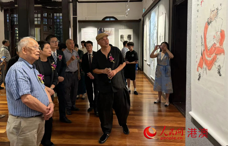 ͼΪ��ϯ��չ��Ļʽ�ļα��������Ļ��������������� ����÷��