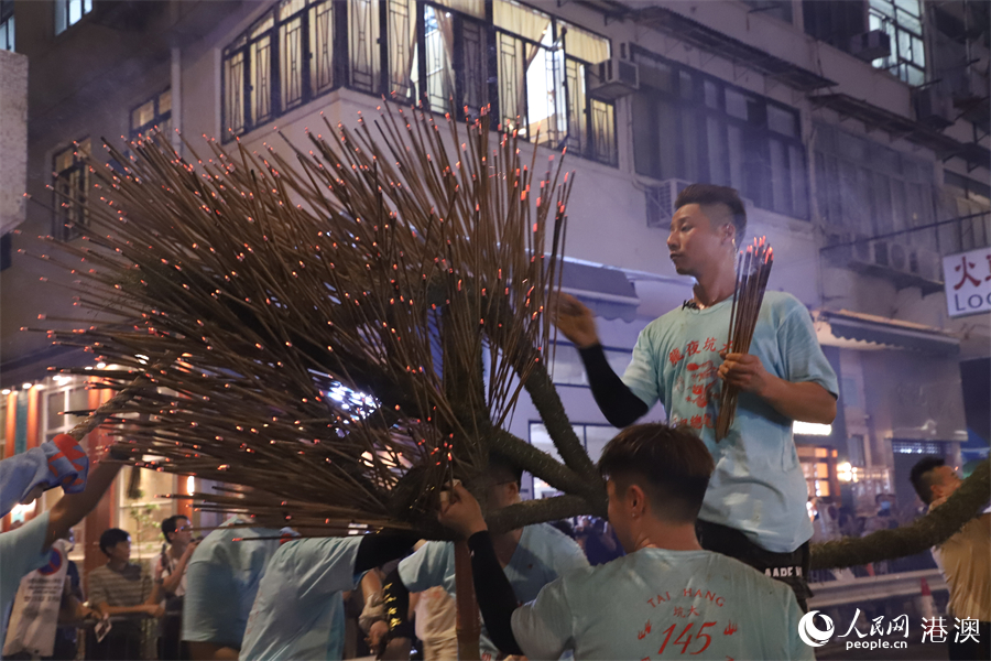 �����������Ϊ��β���ϵ�ȼ�ĳ����㡣������ ��С����