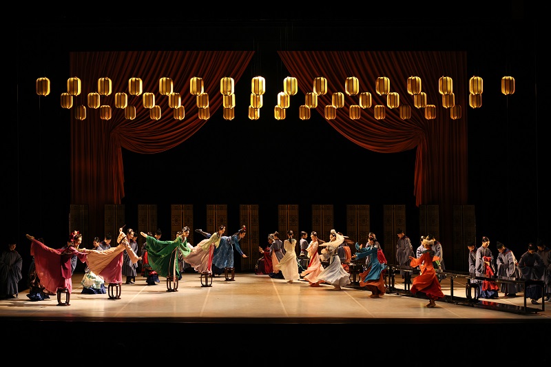 民族舞剧《红楼梦》剧照。中国对外演出有限公司供图