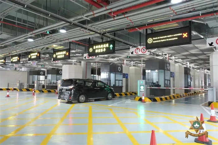 图为非载客车辆自助通道。澳门特区治安警察局供图