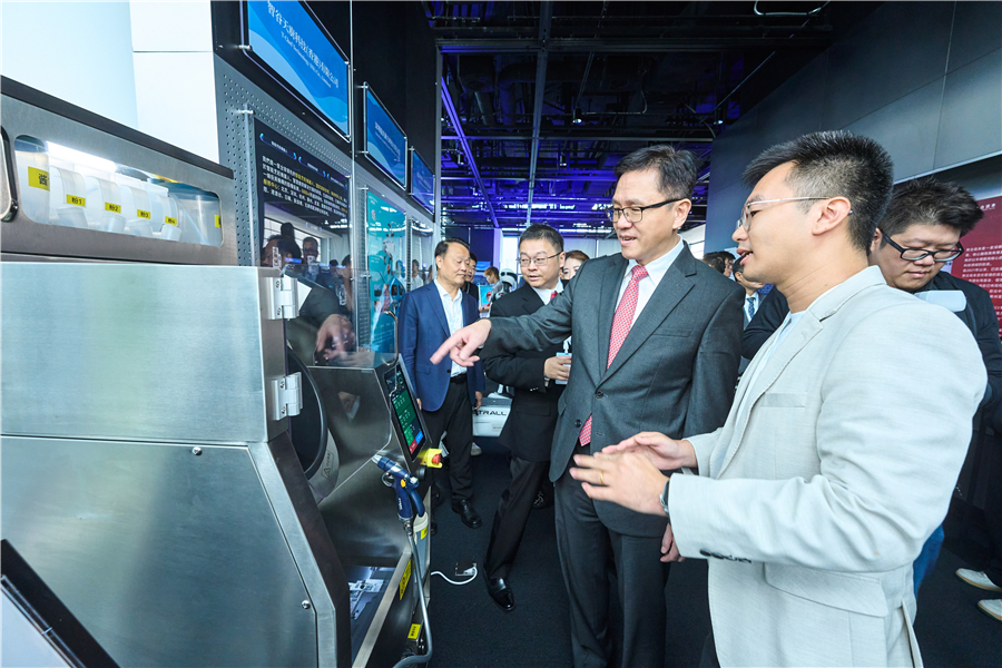 开幕现场设置创科展览专区。香港数码港供图