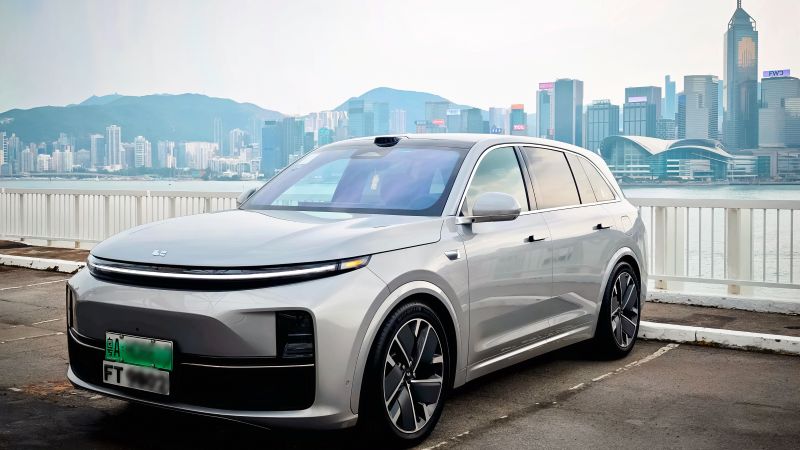 广州车主冯先生通过“粤车南下”进入香港市区。受访者供图。