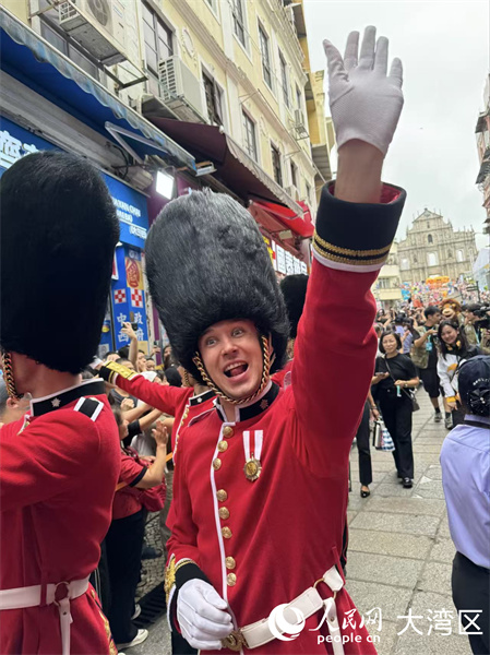 “2026澳门国际幻彩大巡游”活动现场。人民网记者 富子梅摄