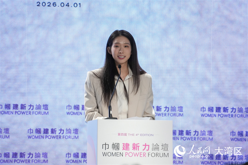 图6.巴黎奥运会击剑女子个人重剑冠军、香港特区立法会议员江旻憓发言。人民网实习生 韩宇轩摄