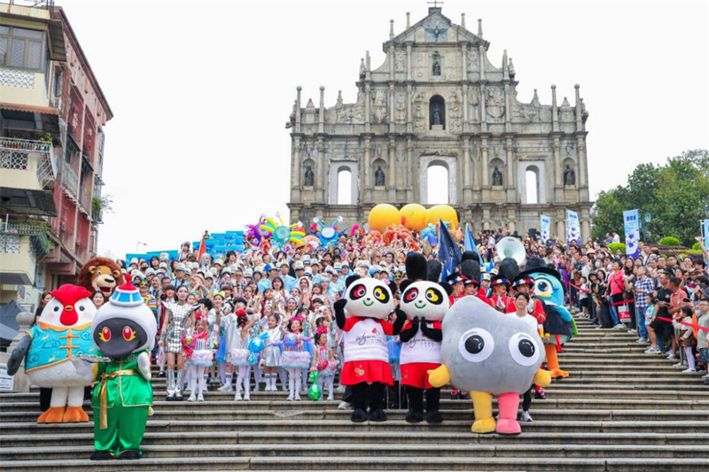 2026澳门国际幻彩大巡游开幕。澳门特区政府文化局供图