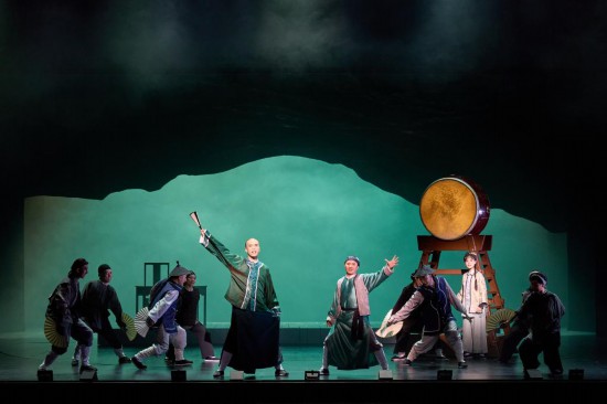 　　《大状王》2025年内地巡演北京站公演剧照（资料照片）。新华社发