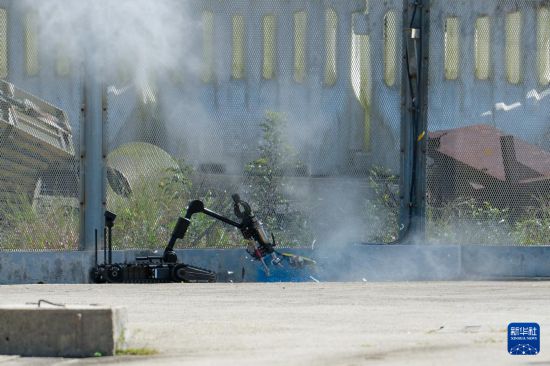   香港警务处的排爆机器人（2025年11月6日摄）。新华社记者 朱炜 摄