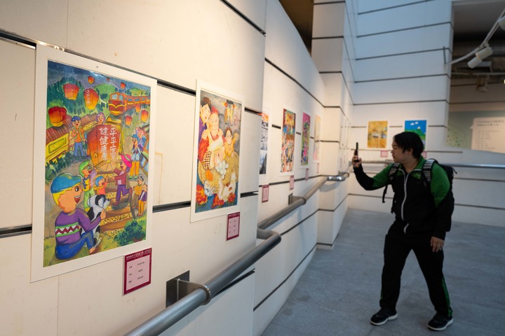 3��25�գ������ں�Ͽ�����ٶ�������չ������չ�Ϲۿ���Ʒ���»������ �Ž�� ��